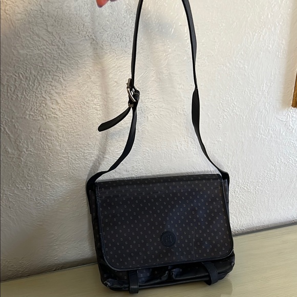 Vintage Fendi Messenger Bag with Monogram Fendi Pattern and Adjustable Strap - Picture 10 of 14